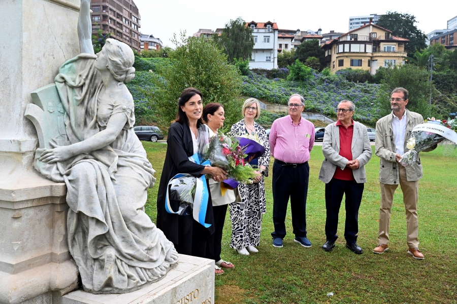 Homenaje a González de Linares en el 150 aniversario de la Institución Libre de Enseñanza